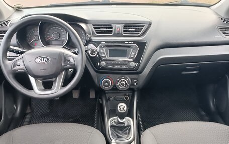 KIA Rio III рестайлинг, 2014 год, 835 000 рублей, 2 фотография