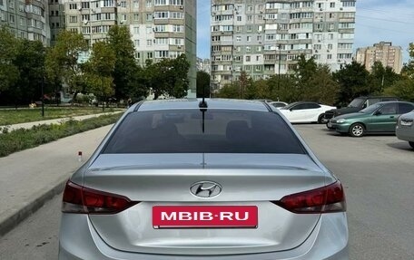 Hyundai Solaris II рестайлинг, 2017 год, 1 220 000 рублей, 7 фотография