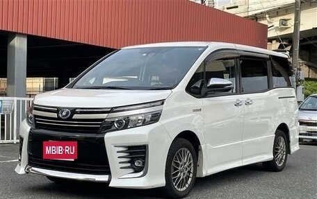 Toyota Voxy III, 2020 год, 1 870 000 рублей, 7 фотография