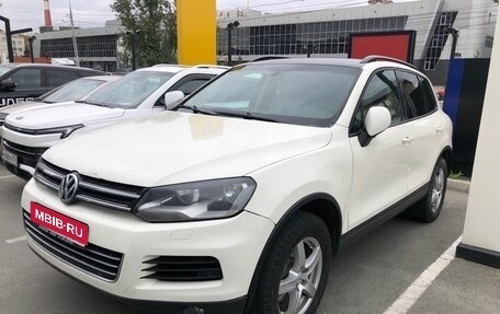 Volkswagen Touareg III, 2011 год, 2 035 000 рублей, 1 фотография