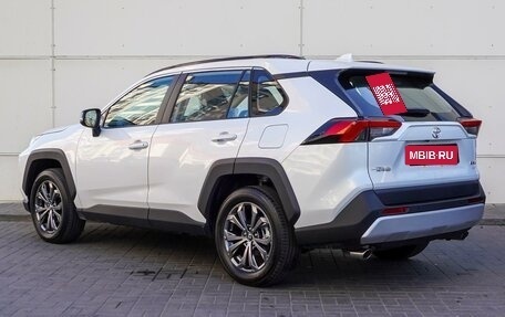 Toyota RAV4, 2024 год, 4 750 000 рублей, 2 фотография