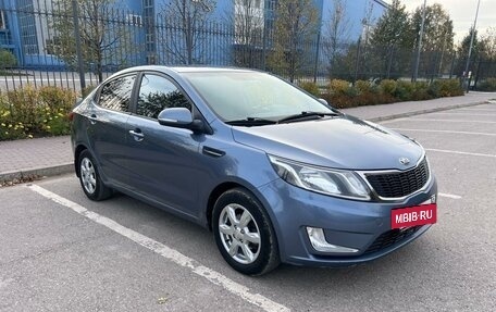 KIA Rio III рестайлинг, 2013 год, 820 000 рублей, 3 фотография