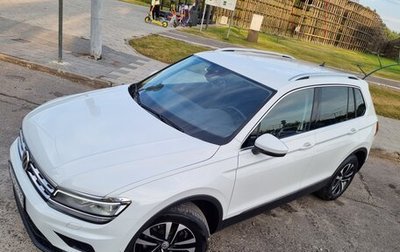 Volkswagen Tiguan II, 2019 год, 4 100 000 рублей, 1 фотография