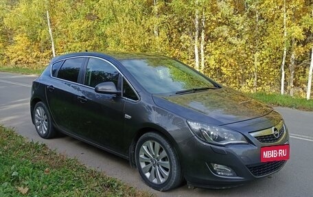 Opel Astra J, 2012 год, 865 000 рублей, 3 фотография