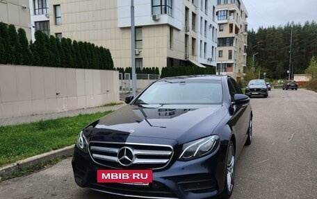 Mercedes-Benz E-Класс, 2019 год, 3 850 000 рублей, 2 фотография