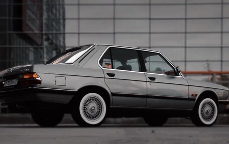 BMW 5 серия, 1986 год, 1 500 000 рублей, 8 фотография