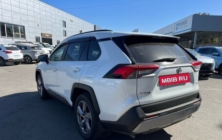 Toyota RAV4, 2020 год, 3 175 000 рублей, 6 фотография