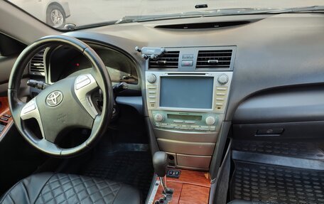 Toyota Camry, 2008 год, 890 000 рублей, 10 фотография