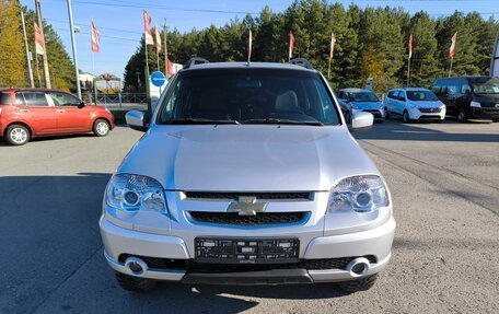 Chevrolet Niva I рестайлинг, 2013 год, 669 000 рублей, 2 фотография