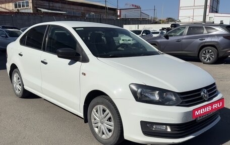 Volkswagen Polo VI (EU Market), 2017 год, 1 155 000 рублей, 3 фотография