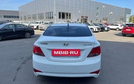 Hyundai Solaris II рестайлинг, 2015 год, 1 195 000 рублей, 5 фотография