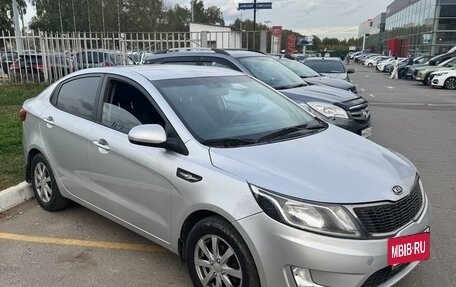 KIA Rio III рестайлинг, 2011 год, 788 000 рублей, 2 фотография