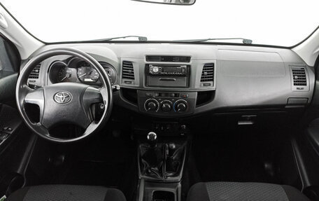 Toyota Hilux VII, 2014 год, 2 451 000 рублей, 14 фотография