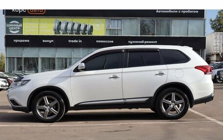 Mitsubishi Outlander III рестайлинг 3, 2016 год, 1 650 000 рублей, 2 фотография