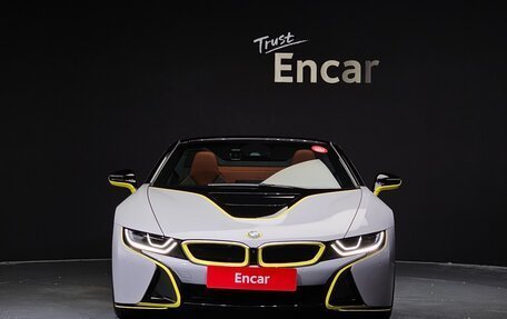 BMW i8 I рестайлинг, 2019 год, 8 800 000 рублей, 2 фотография