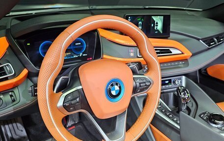 BMW i8 I рестайлинг, 2019 год, 8 800 000 рублей, 8 фотография