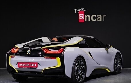 BMW i8 I рестайлинг, 2019 год, 8 800 000 рублей, 3 фотография