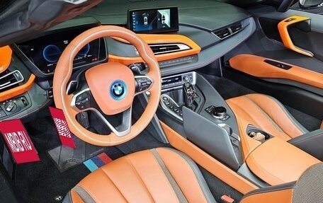 BMW i8 I рестайлинг, 2019 год, 8 800 000 рублей, 6 фотография