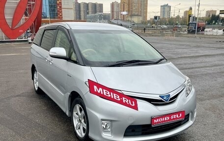 Toyota Estima III рестайлинг -2, 2012 год, 2 350 000 рублей, 1 фотография