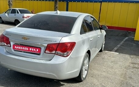 Chevrolet Cruze II, 2012 год, 925 000 рублей, 3 фотография