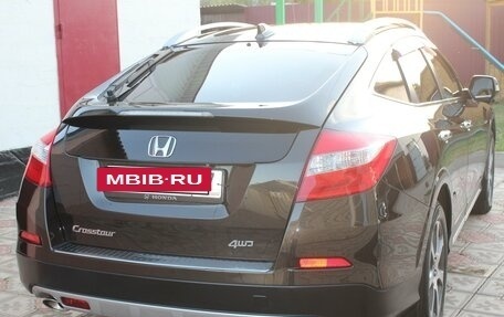 Honda Crosstour I рестайлинг, 2014 год, 2 100 000 рублей, 16 фотография