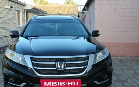 Honda Crosstour I рестайлинг, 2014 год, 2 100 000 рублей, 14 фотография