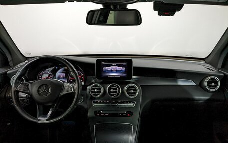 Mercedes-Benz GLC, 2017 год, 3 200 000 рублей, 28 фотография