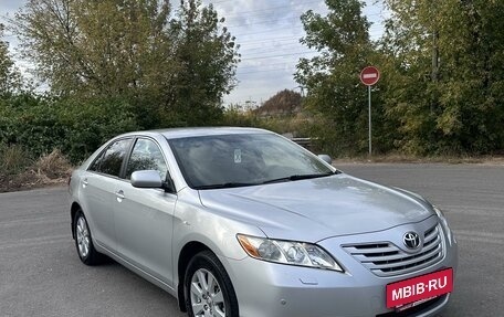 Toyota Camry, 2007 год, 1 280 000 рублей, 4 фотография