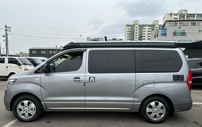 Hyundai Grand Starex Grand Starex I рестайлинг 2, 2019 год, 7 650 000 рублей, 1 фотография