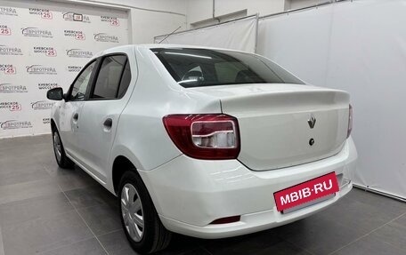 Renault Logan II, 2018 год, 650 000 рублей, 7 фотография