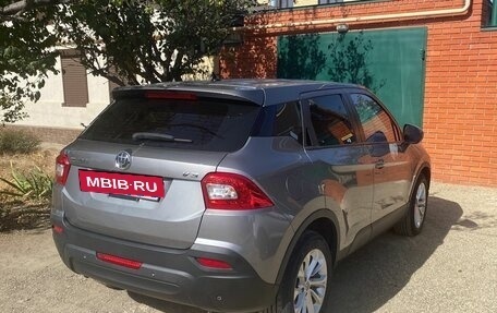 Brilliance V3 I рестайлинг, 2019 год, 1 350 000 рублей, 7 фотография