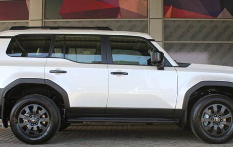 Toyota Land Cruiser Prado, 2024 год, 11 500 000 рублей, 2 фотография