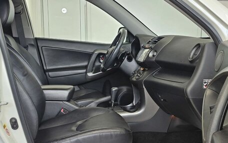 Toyota RAV4, 2011 год, 1 930 000 рублей, 22 фотография