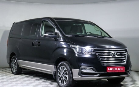 Hyundai Grand Starex Grand Starex I рестайлинг 2, 2019 год, 4 477 000 рублей, 3 фотография