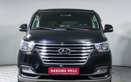 Hyundai Grand Starex Grand Starex I рестайлинг 2, 2019 год, 4 477 000 рублей, 2 фотография