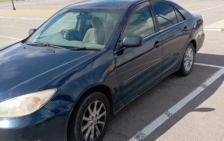 Toyota Camry V40, 2003 год, 800 000 рублей, 1 фотография