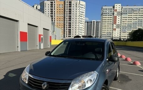 Renault Sandero I, 2013 год, 850 000 рублей, 1 фотография