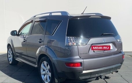 Mitsubishi Outlander III рестайлинг 3, 2010 год, 1 275 000 рублей, 6 фотография