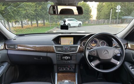 Mercedes-Benz E-Класс, 2011 год, 1 720 000 рублей, 22 фотография