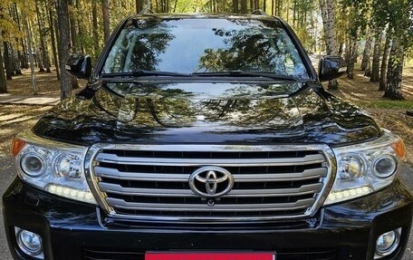 Toyota Land Cruiser 200, 2015 год, 4 750 000 рублей, 20 фотография