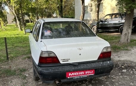 Daewoo Nexia I рестайлинг, 1996 год, 120 000 рублей, 2 фотография