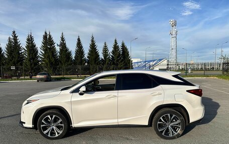 Lexus RX IV рестайлинг, 2017 год, 4 500 000 рублей, 3 фотография