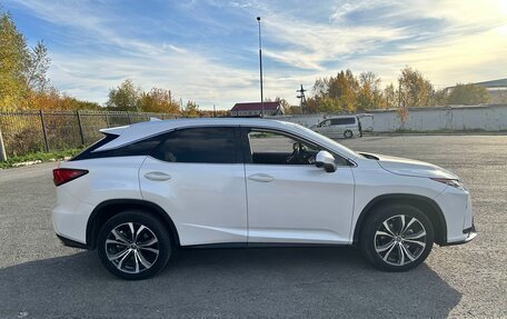 Lexus RX IV рестайлинг, 2017 год, 4 500 000 рублей, 6 фотография