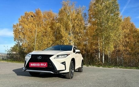 Lexus RX IV рестайлинг, 2017 год, 4 500 000 рублей, 2 фотография