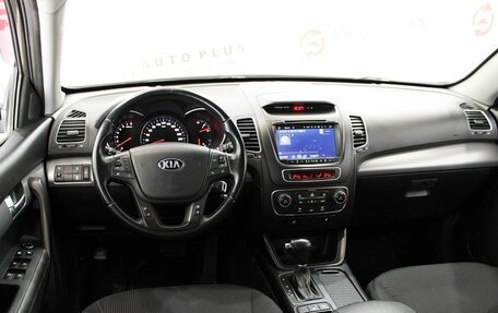 KIA Sorento II рестайлинг, 2013 год, 1 999 000 рублей, 9 фотография