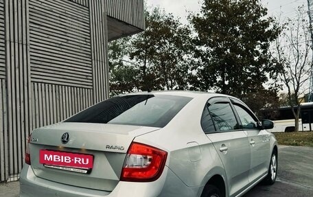 Skoda Rapid I, 2014 год, 1 000 000 рублей, 4 фотография