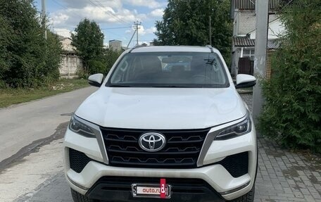 Toyota Fortuner II, 2022 год, 5 400 000 рублей, 15 фотография