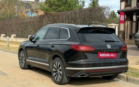 Volkswagen Touareg III, 2019 год, 4 750 000 рублей, 5 фотография