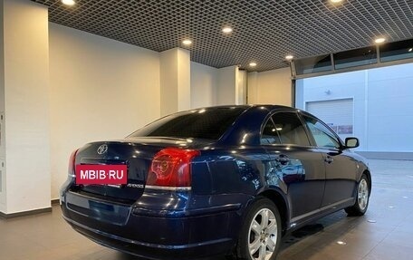 Toyota Avensis III рестайлинг, 2006 год, 815 000 рублей, 3 фотография