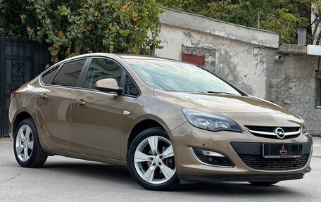 Opel Astra J, 2012 год, 1 137 000 рублей, 1 фотография